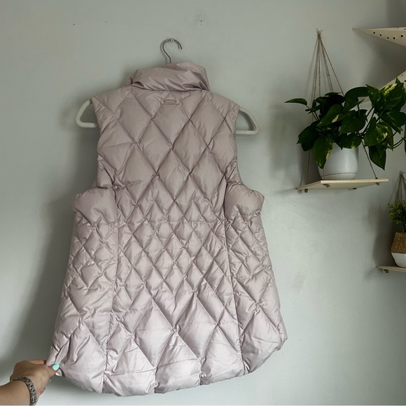 🩷ATHLETA PINK QUILTED VEST RESPONSIBLE DOWN WINTER SPRING CASUAL SIZE MEDIUM - Picture 7 of 10